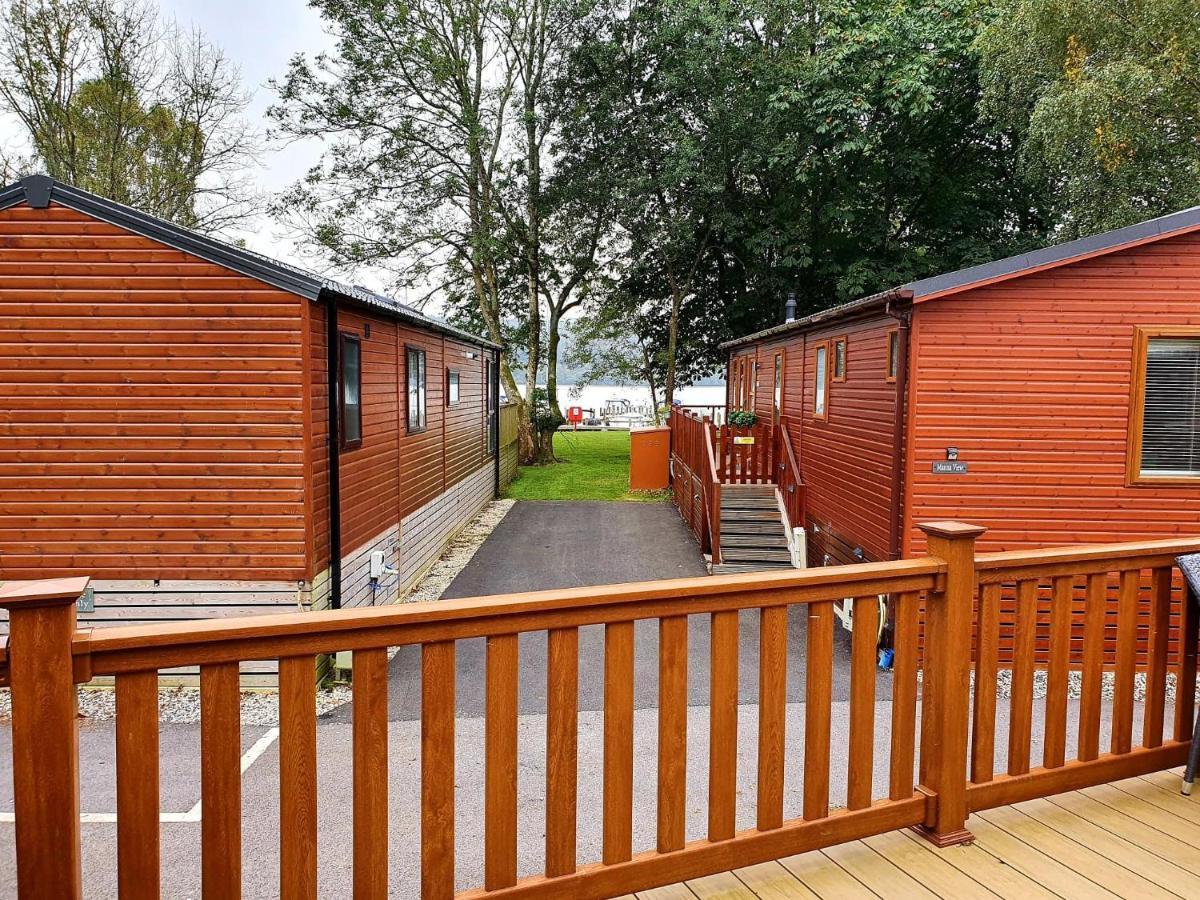 Jaw-Dropping Lodge With Hot Tub On Lake Windermere Ngoại thất bức ảnh